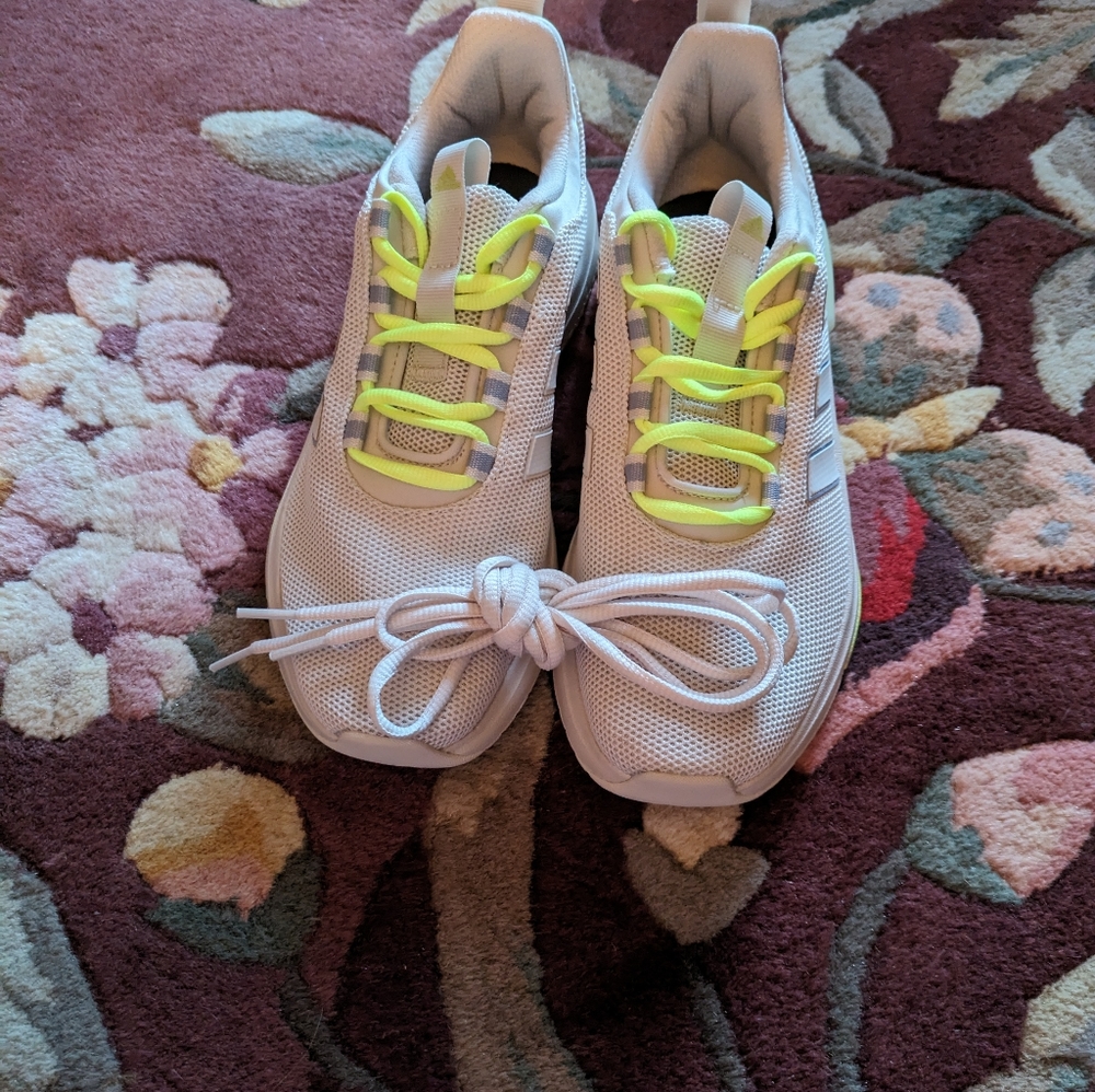 Adidas Running Shoes 7 1/2 EUC